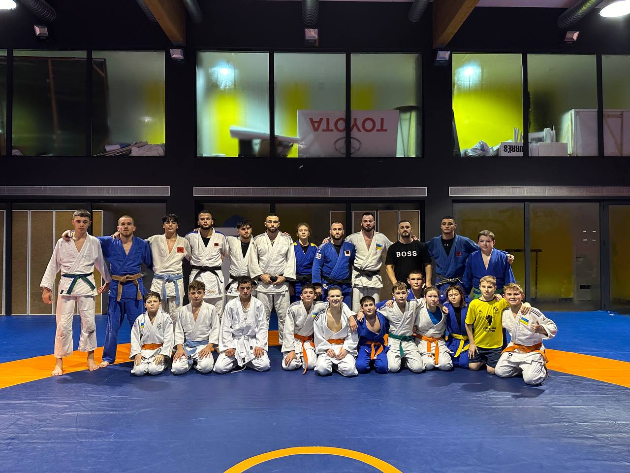 Спортивні збори в Швейцарії з дітьми Спортивні збори в Швейцарії з дітьми